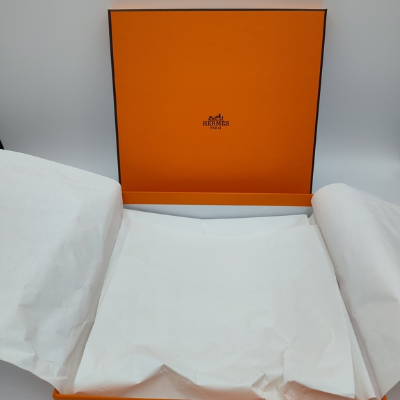 Hermès Paris Empty Orange Gift Box w/ Tissue | Luxury Packaging Storage Display - Picture 4 of 7